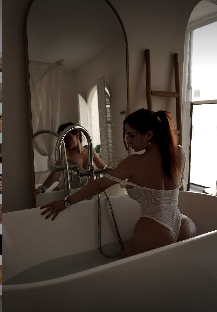 A playful frame from Miranda Faith nude — online in Zamboanga