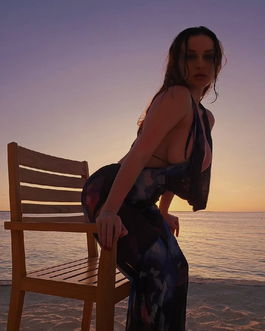 Sexy girl Miranda Faith nude in Zamboanga